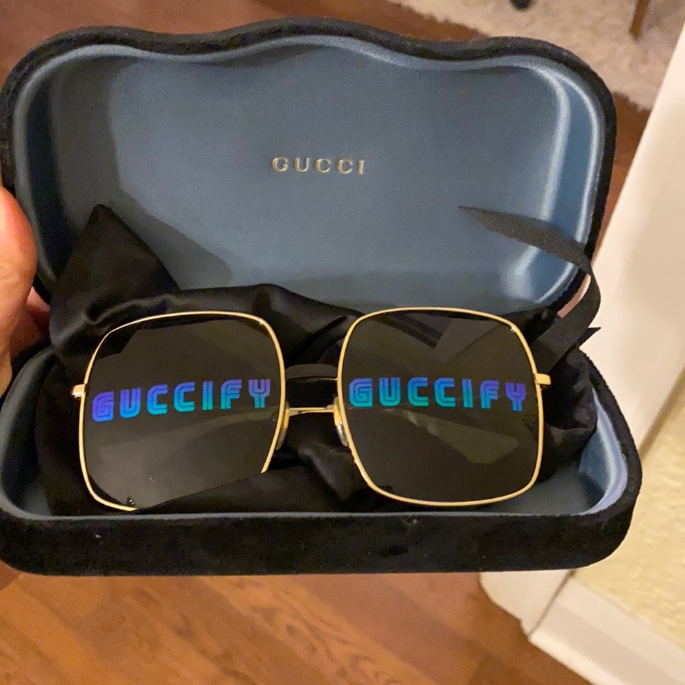 GUCCI GUCCIFY logo sunglasses, w case and Gucci cloth. Absolutely authentic.